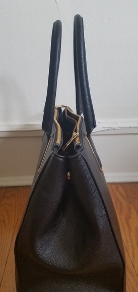 Handbag - Picture 2 of 3